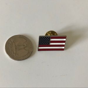 American flag 🇺🇸 brooch